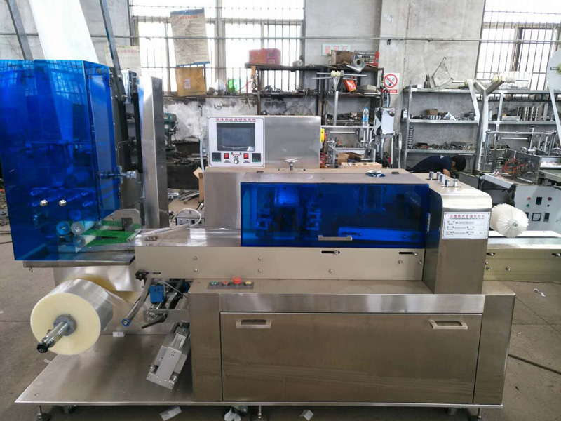 1-10片全自動(dòng)濕巾機(jī)